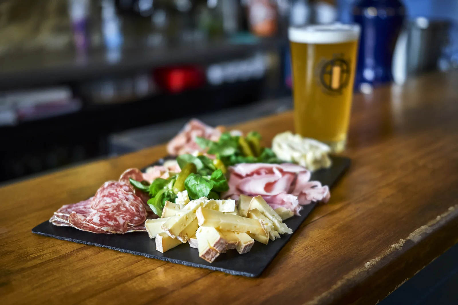 Planche charcuterie et fromage au bar BOB